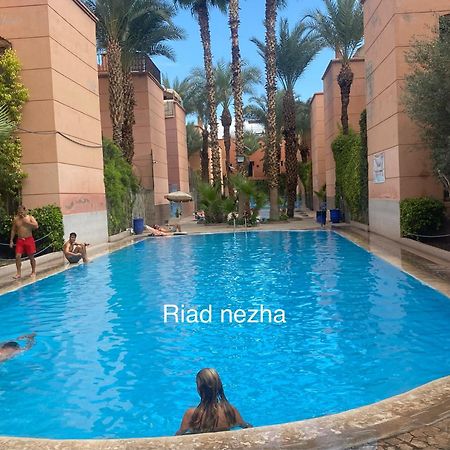Riad Nezha Avec Jacuzzi Et 3 Piscines Au Coeur De Marrakesh Buitenkant foto