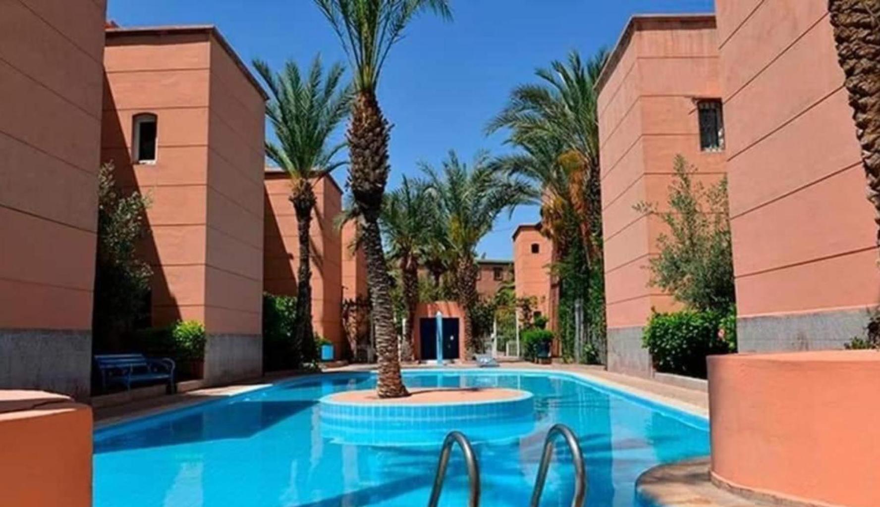 Riad Nezha Avec Jacuzzi Et 3 Piscines Au Coeur De Marrakesh Buitenkant foto