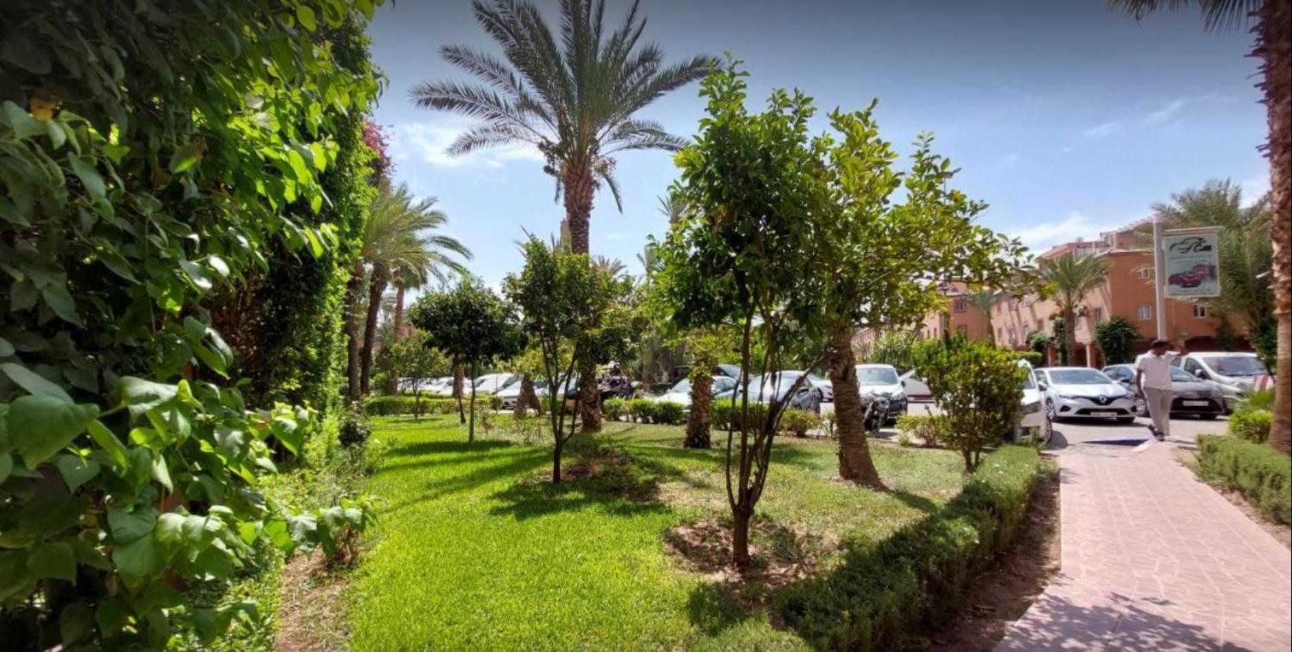 Riad Nezha Avec Jacuzzi Et 3 Piscines Au Coeur De Marrakesh Buitenkant foto