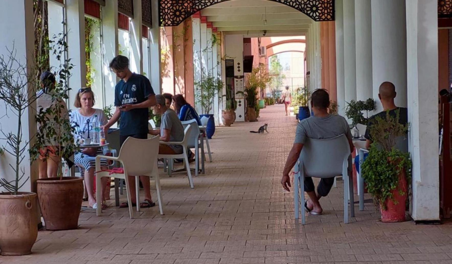 Riad Nezha Avec Jacuzzi Et 3 Piscines Au Coeur De Marrakesh Buitenkant foto