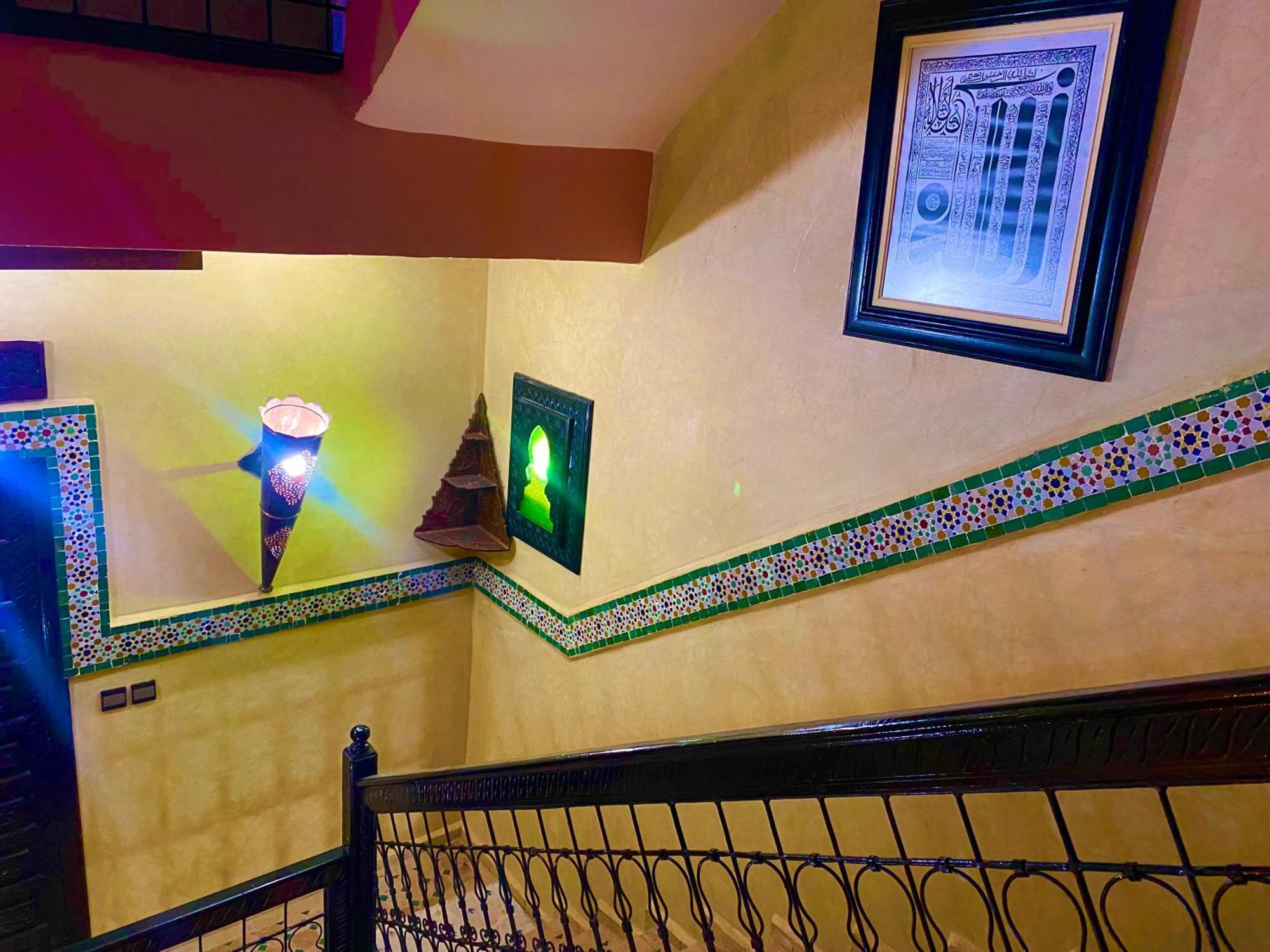 Riad Nezha Avec Jacuzzi Et 3 Piscines Au Coeur De Marrakesh Buitenkant foto
