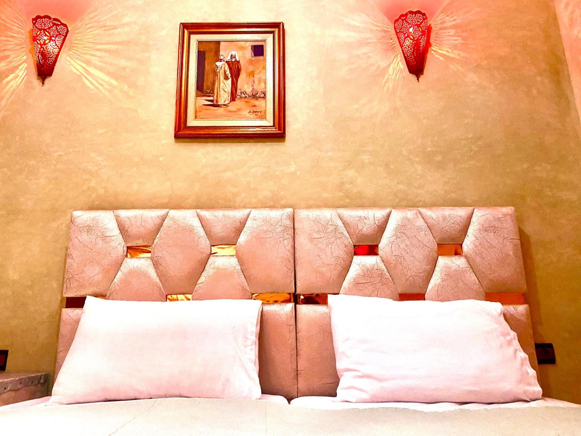 Riad Nezha Avec Jacuzzi Et 3 Piscines Au Coeur De Marrakesh Buitenkant foto