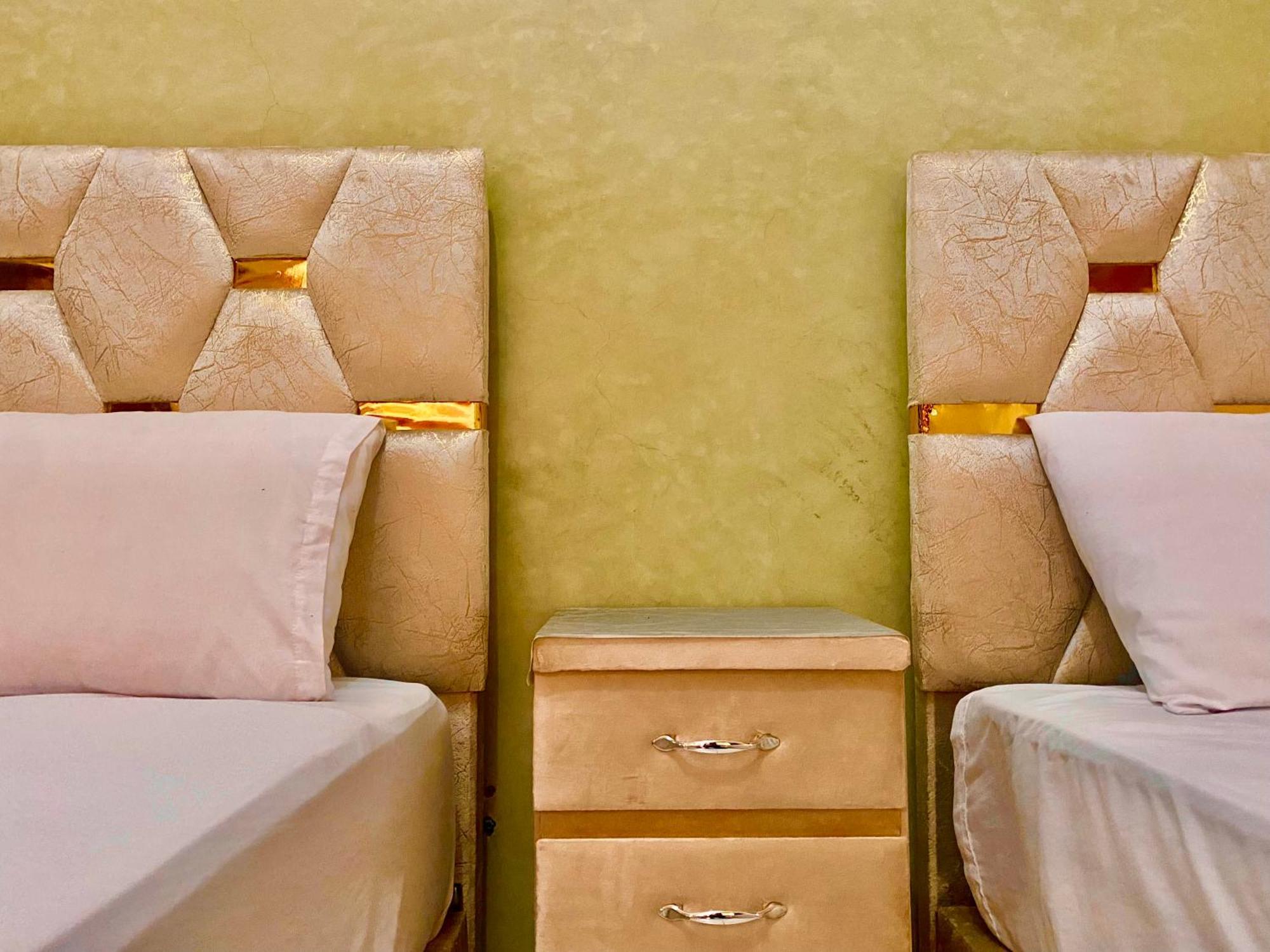 Riad Nezha Avec Jacuzzi Et 3 Piscines Au Coeur De Marrakesh Buitenkant foto