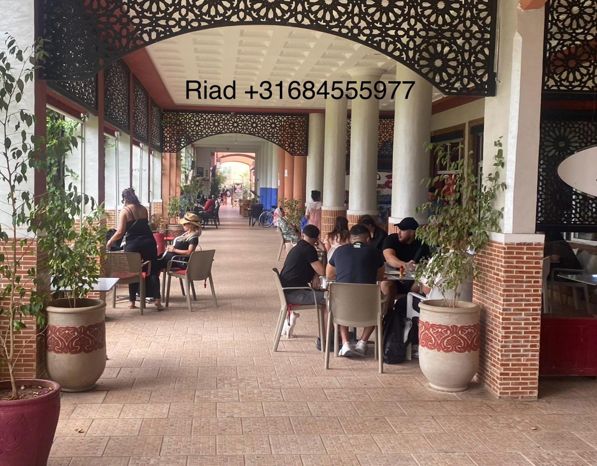 Riad Nezha Avec Jacuzzi Et 3 Piscines Au Coeur De Marrakesh Buitenkant foto