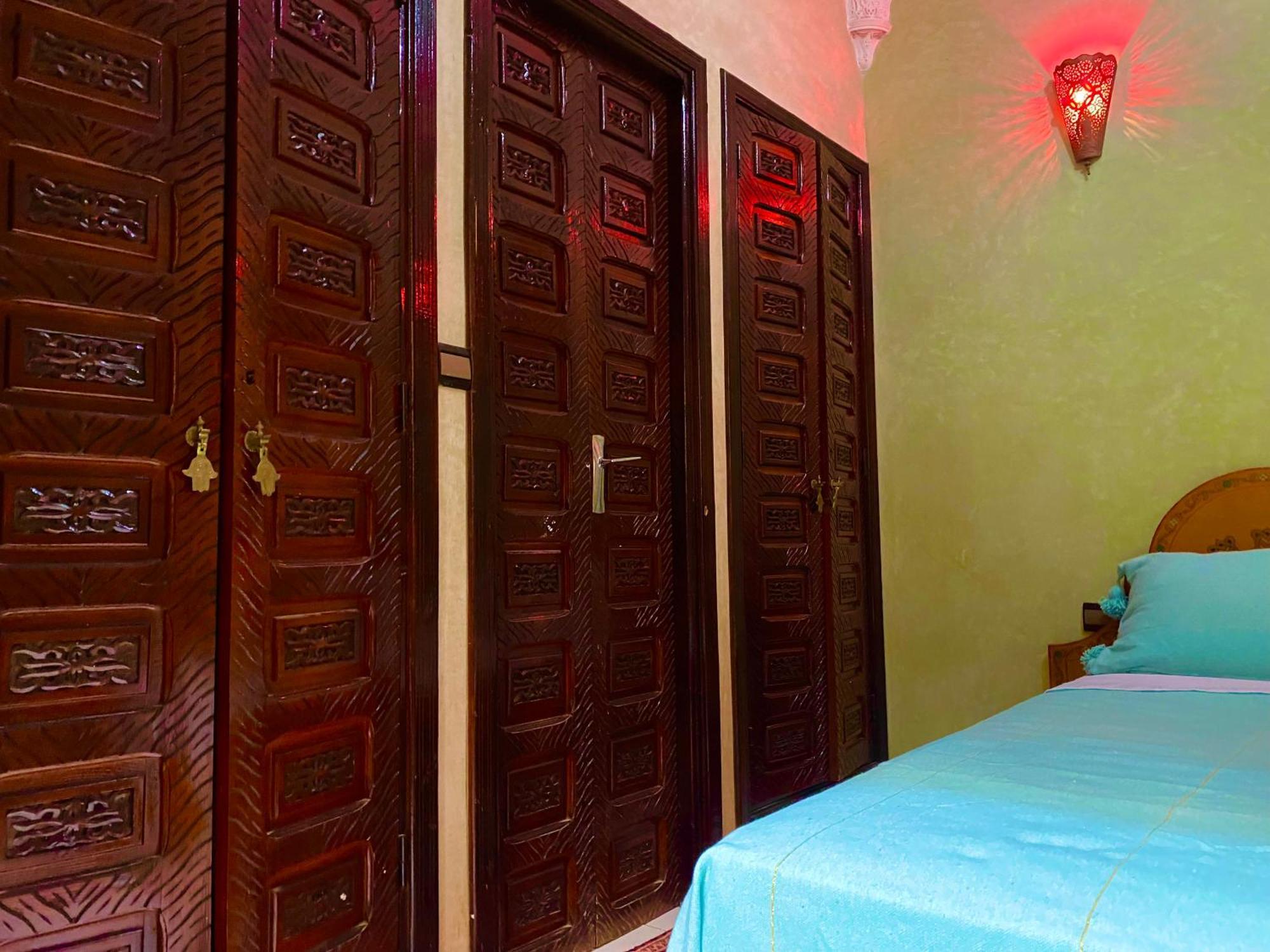 Riad Nezha Avec Jacuzzi Et 3 Piscines Au Coeur De Marrakesh Buitenkant foto