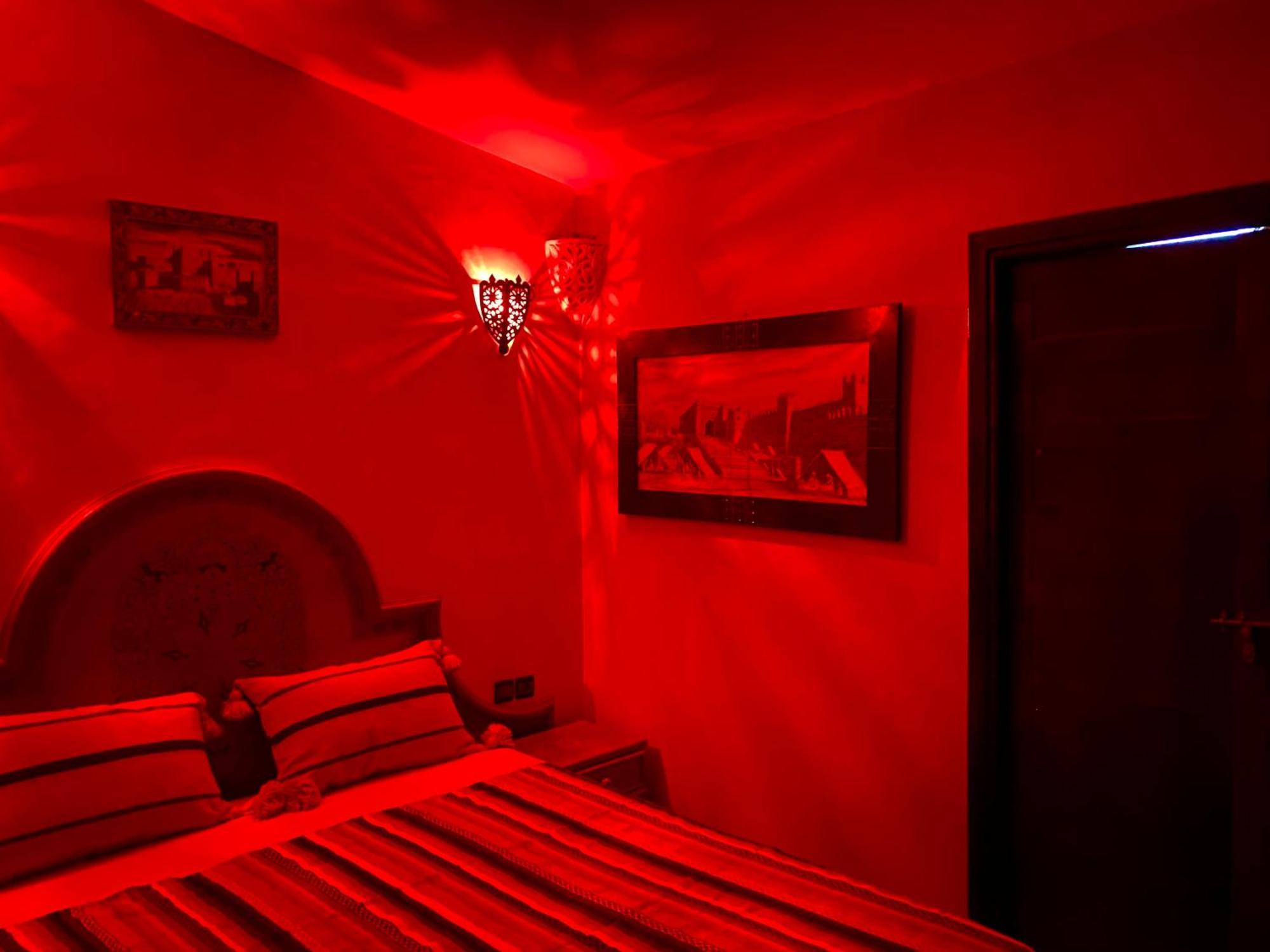 Riad Nezha Avec Jacuzzi Et 3 Piscines Au Coeur De Marrakesh Buitenkant foto