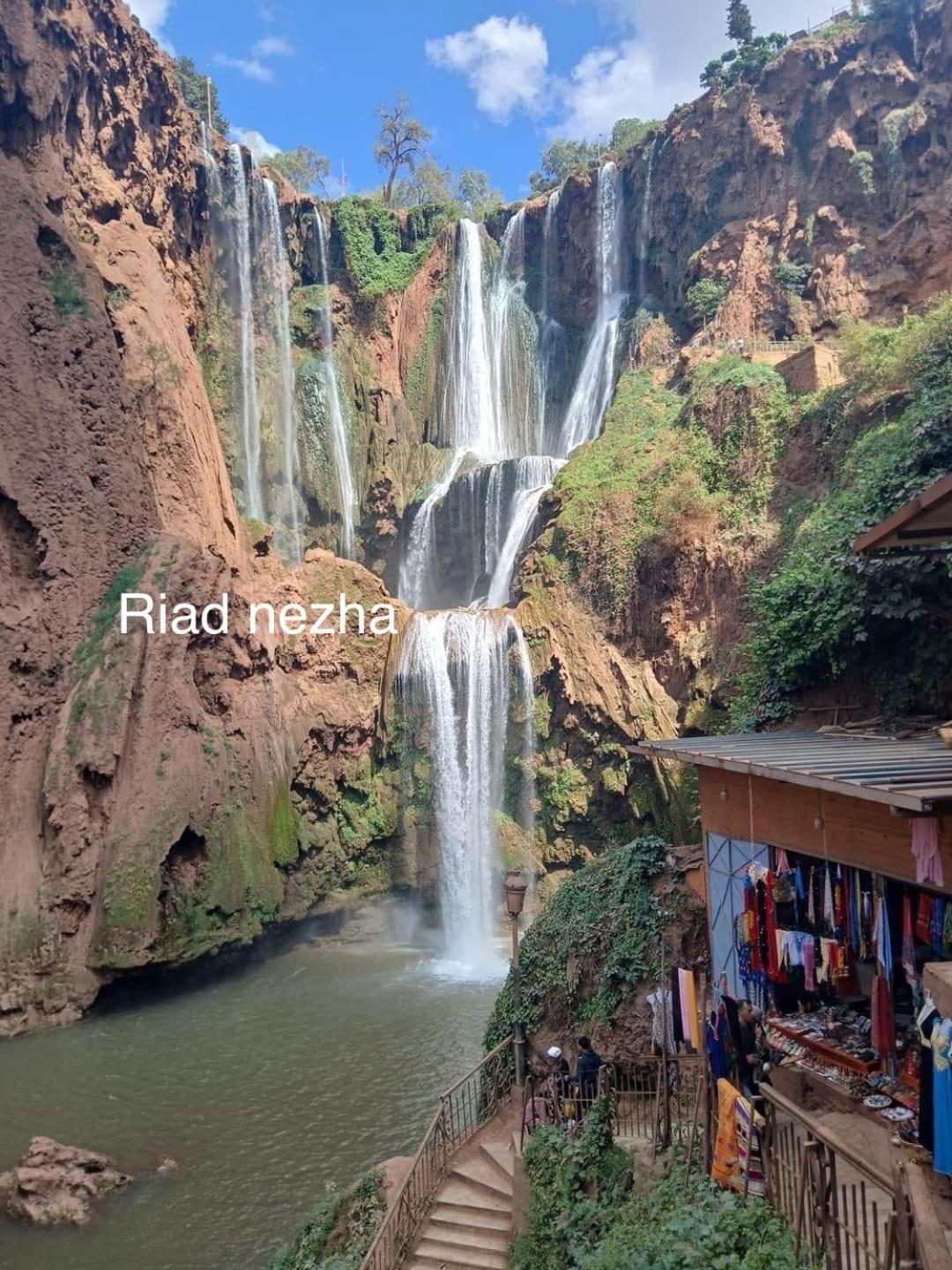 Riad Nezha Avec Jacuzzi Et 3 Piscines Au Coeur De Marrakesh Buitenkant foto