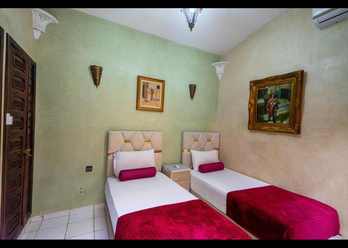 Riad Nezha Avec Jacuzzi Et 3 Piscines Au Coeur De Marrakesh Buitenkant foto